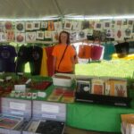 rt pop up at unicamp with lauren mckinley renzetti and her art surrounding her