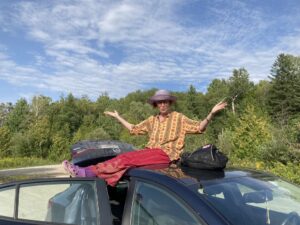 lauren mckinley renzetti painting on location 2023